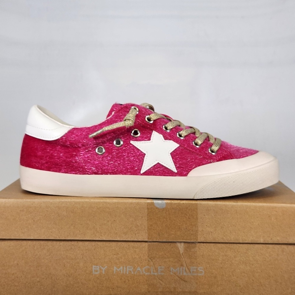 Mi.im Sadie Sneakers Women Size 8 Magenta Faux Fur Star Patch Low Top